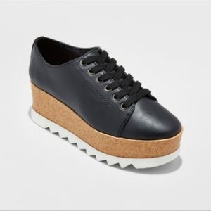 👠 Mossimo Black Platform Oxford Shoes